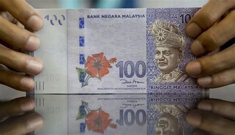 1 ringgit Malaysia kepada rupiah Indonesia .